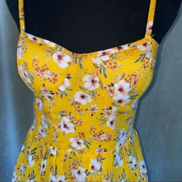🆕 JOLIE and Joy yellow floral print sundress with padded cups sz M - Picture 3 of 15